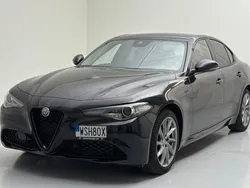 Svart Begagnad 2021 Alfa Romeo Giulia Sprint | 349 000 kr