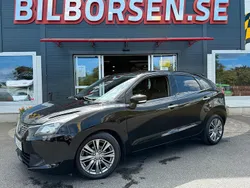 Svart Begagnad 2016 Suzuki Baleno Halvkombi | 135 000 kr