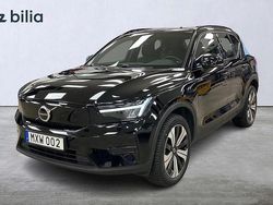 Svart Begagnad 2022 Volvo XC40 Core SUV | 329 900 kr