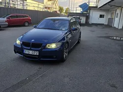 Blå Begagnad 2006 BMW 330 Sedan | 75 000 kr (Lite dyr)