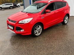 Röd Begagnad 2014 Ford Kuga Titanium X SUV | 105 000 kr (Marknadspris)