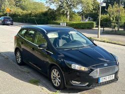 Svart Begagnad 2016 Ford Focus Titanium Kombi | 59 000 kr (Bra pris)