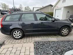 Grå Begagnad 2009 Volvo V50 Momentum Kombi | 39 000 kr (Marknadspris)