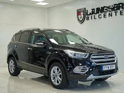 Svart Begagnad 2018 Ford Kuga SUV | 169 900 kr (Marknadspris)