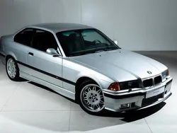 Silver Begagnad 1993 BMW M3 | 675 000 kr