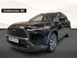Svart Begagnad 2024 Toyota Corolla Cross Style SUV | 421 500 kr (Lite dyr)