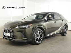 Terrane khaki Begagnad 2024 Lexus RX450h+ SUV | 769 900 kr
