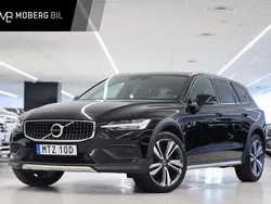 Svart Begagnad 2022 Volvo V60 CC Kombi | 369 900 kr (Lite dyr)