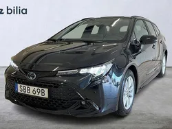 Svart Begagnad 2024 Toyota Corolla Active Kombi | 319 900 kr (Marknadspris)