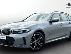 Grå (grey) Begagnad 2024 BMW 330e M Sport Kombi | 518 700 kr (Superpris)