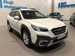 Vit Begagnad 2023 Subaru Outback SUV | 445 000 kr (Marknadspris)