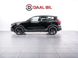 Svart Begagnad 2022 Volvo XC40 Momentum SUV | 229 700 kr (Superpris)