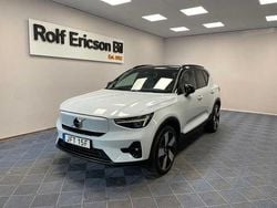 Ljusblå Begagnad 2023 Volvo XC40 Plus SUV | 479 500 kr (Marknadspris)