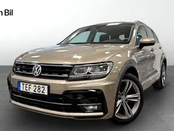 Ljusbrun Begagnad 2018 VW Tiguan R-line SUV | 229 900 kr (Marknadspris)