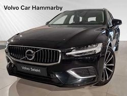 Svart Begagnad 2024 Volvo V60 Plus Kombi | 449 900 kr (Marknadspris)