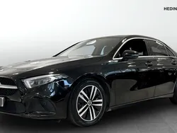 Svart (black) Begagnad 2021 Mercedes A200 Sedan | 269 900 kr (Bra pris)