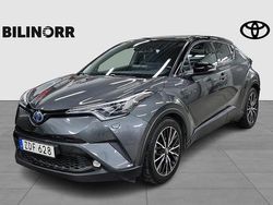 Mörkgrå Begagnad 2017 Toyota C-HR Style SUV | 209 900 kr (Marknadspris)