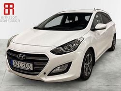 Vit Begagnad 2017 Hyundai i30 Kombi | 159 900 kr (Marknadspris)