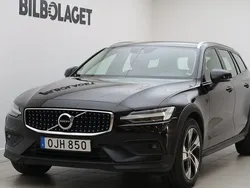 Begagnad 2022 Volvo V60 CC Kombi | 284 800 kr (Bra pris)