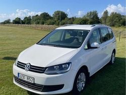 Vit Begagnad 2014 VW Sharan Minibuss | 120 000 kr (Superpris)