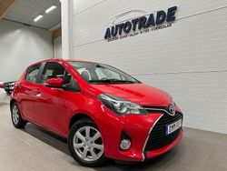 Röd Begagnad 2016 Toyota Yaris Active Halvkombi | 124 900 kr (Marknadspris)