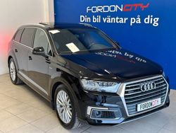 Svart Begagnad 2017 Audi Q7 SUV | 659 900 kr