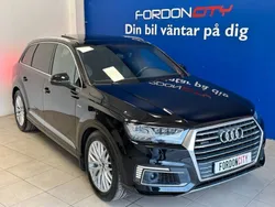 Svart Begagnad 2017 Audi Q7 SUV | 659 900 kr