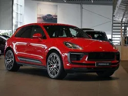 Röd Begagnad 2021 Porsche Macan S SUV | 675 000 kr (Dyr)