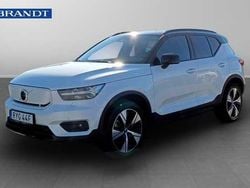 Vit Begagnad 2022 Volvo XC40 Plus SUV | 349 900 kr
