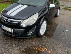 Svart Begagnad 2012 Opel Corsa OPC Halvkombi | 35 000 kr (Marknadspris)
