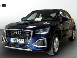 Blå Begagnad 2024 Audi Q2 Advanced Plus SUV | 284 000 kr (Marknadspris)