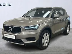 Grå Begagnad 2022 Volvo XC40 Momentum SUV | 299 900 kr (Marknadspris)