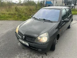 Svart Begagnad 2002 Renault Clio II Expression Halvkombi | 5 250 kr (Bra pris)