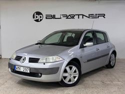 Ljusgrå Begagnad 2004 Renault Mégane II Halvkombi | 34 900 kr (Dyr)