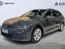 Grå Begagnad 2022 VW Golf VIII Kombi | 254 800 kr (Marknadspris)