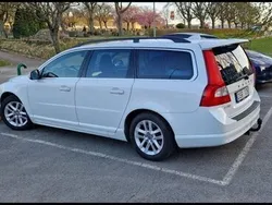 Vit Begagnad 2010 Volvo V70 Momentum Kombi | 59 000 kr (Lite dyr)