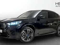Svart (black) Begagnad 2024 BMW iX2 M Sport SUV | 469 900 kr (Bra pris)