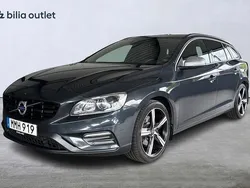 Grå Begagnad 2017 Volvo V60 R-Design Kombi | 174 900 kr (Lite dyr)