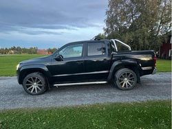 Svart Begagnad 2016 VW Amarok Highline Pickup | 175 000 kr (Lite dyr)