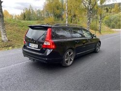 Svart Begagnad 2013 Volvo V70 R-Design Kombi | 87 000 kr (Marknadspris)