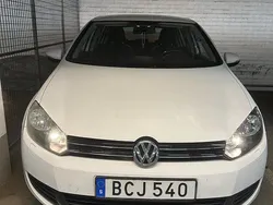Vit Begagnad 2010 VW Golf VI Halvkombi | 45 000 kr (Superpris)