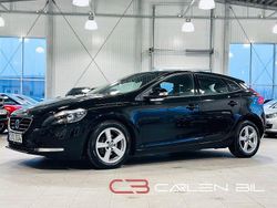 Svart Begagnad 2014 Volvo V40 Kinetic Halvkombi | 114 800 kr (Marknadspris)