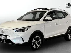 Vit (white) Begagnad 2023 MG ZS Luxury Sedan | 264 900 kr (Marknadspris)