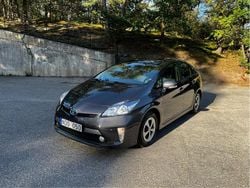 Grå Begagnad 2013 Toyota Prius Plug-in Hybrid Halvkombi | 68 000 kr (Bra pris)