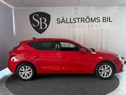 Röd Begagnad 2020 Seat Leon Style Halvkombi | 173 900 kr (Marknadspris)