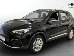 Svart (black) Begagnad 2023 MG ZS Comfort Sedan | 309 900 kr (Lite dyr)