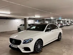Vit Begagnad 2019 Mercedes E220 AMG line Sedan | 359 000 kr (Marknadspris)
