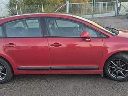 Röd Begagnad 2007 Citroën C4 Halvkombi | 20 000 kr