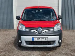 Röd Begagnad 2017 Renault Kangoo Minibuss | 79 000 kr (Marknadspris)