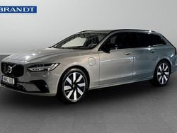 Grå Begagnad 2024 Volvo V90 Plus Kombi | 489 900 kr (Marknadspris)
